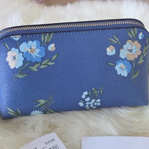 Adorable NWT Coach Tossed Daisy Dark Periwinkle Zippered Cosmetics Case 💙🌼🎁💚 - Picture 6 of 13